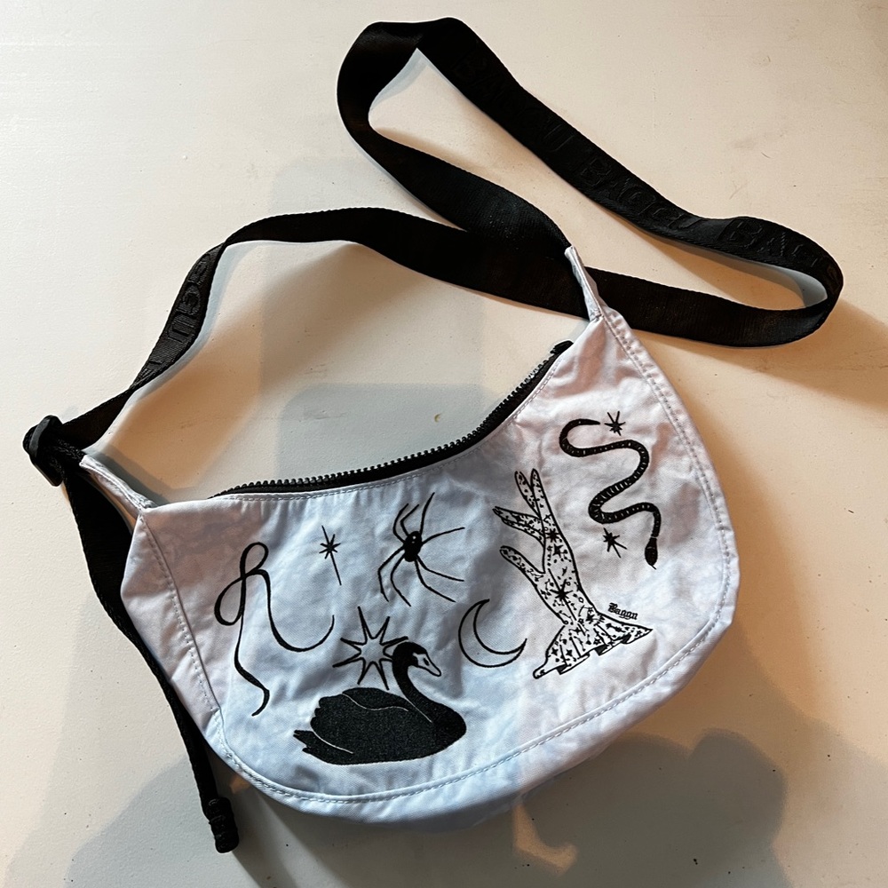 BAGGU small nylon crescent bag - embroidered ballet icons - light blue